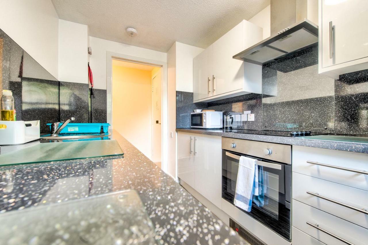 Charming 1 Bed Apartment With Castle View EDI Kültér fotó