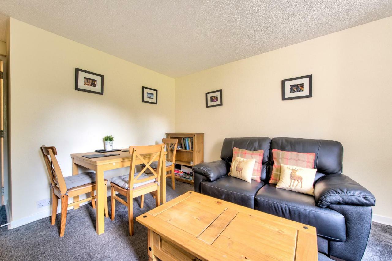 Charming 1 Bed Apartment With Castle View EDI Kültér fotó