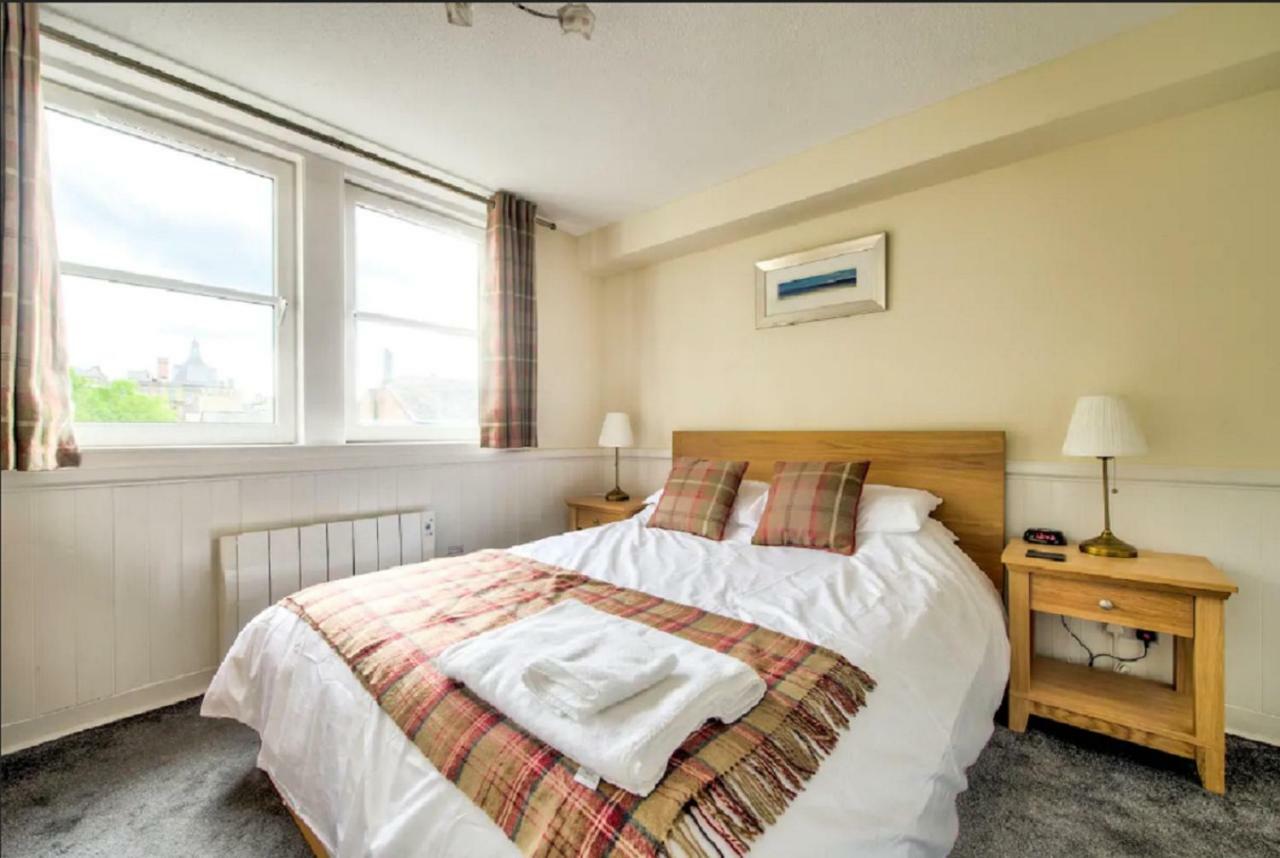 Charming 1 Bed Apartment With Castle View EDI Kültér fotó